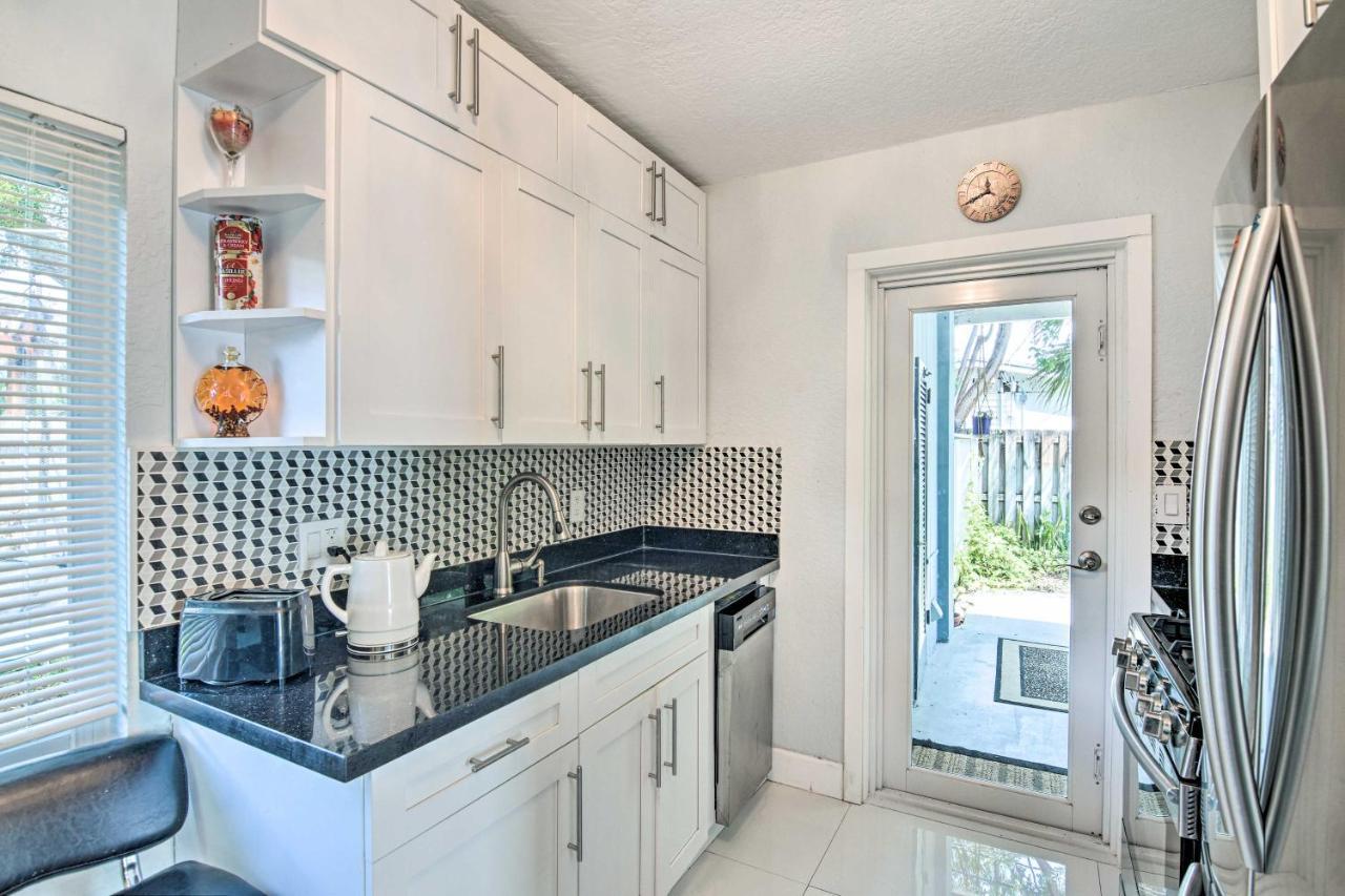 Shady And Eclectic Fort Lauderdale Dwelling With Yard! Экстерьер фото
